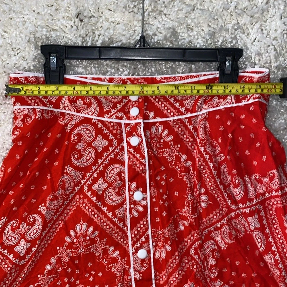 NWT ModCloth red bandanna paisley A-line skirt with packets size large - Picture 4 of 5